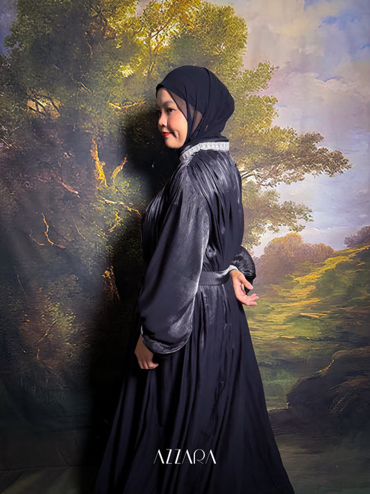 (N029) Nura Elira Summer - Raven Black