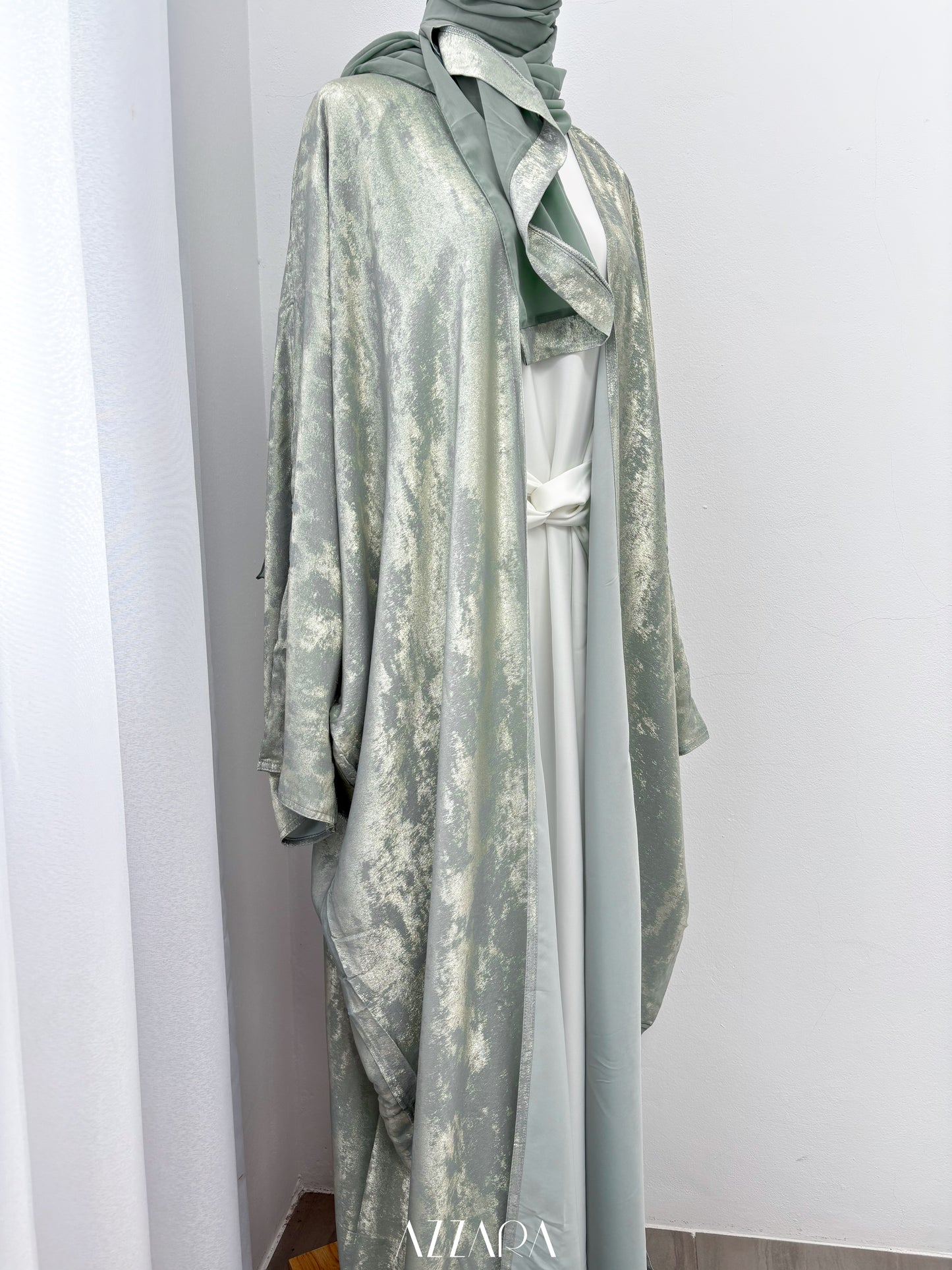 (N040) Ophelia Velvet in Turquoise Green